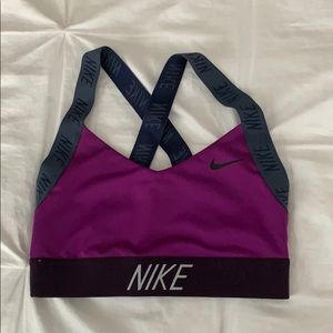 NIKE SPORTS BRA